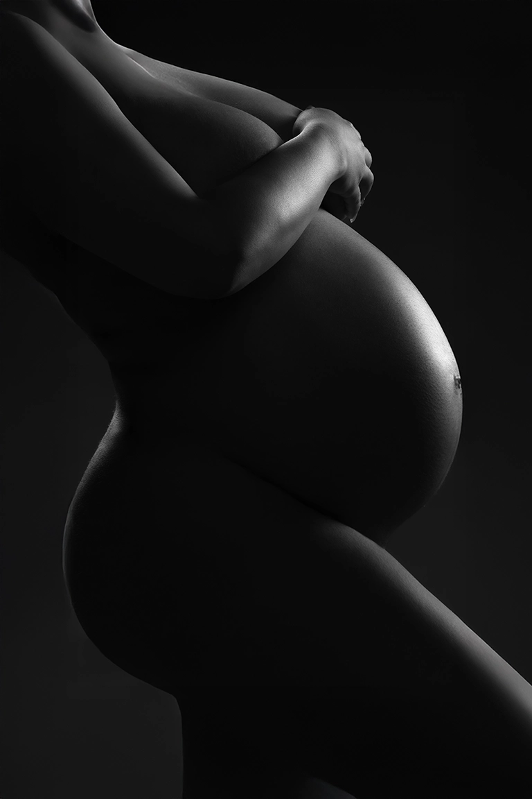 close up of belly - Calgary maternity photographer