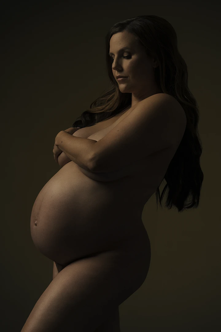 woman posing for maternity photo - Calgary maternity photography